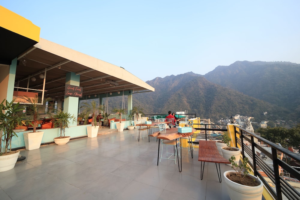 Weekends Forever Max Laxman Jhula view 2