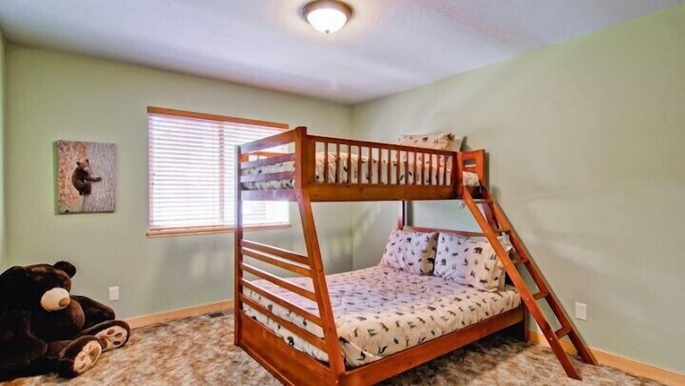 Scenic Wonders Sequoias 3 Bedrooms view 3