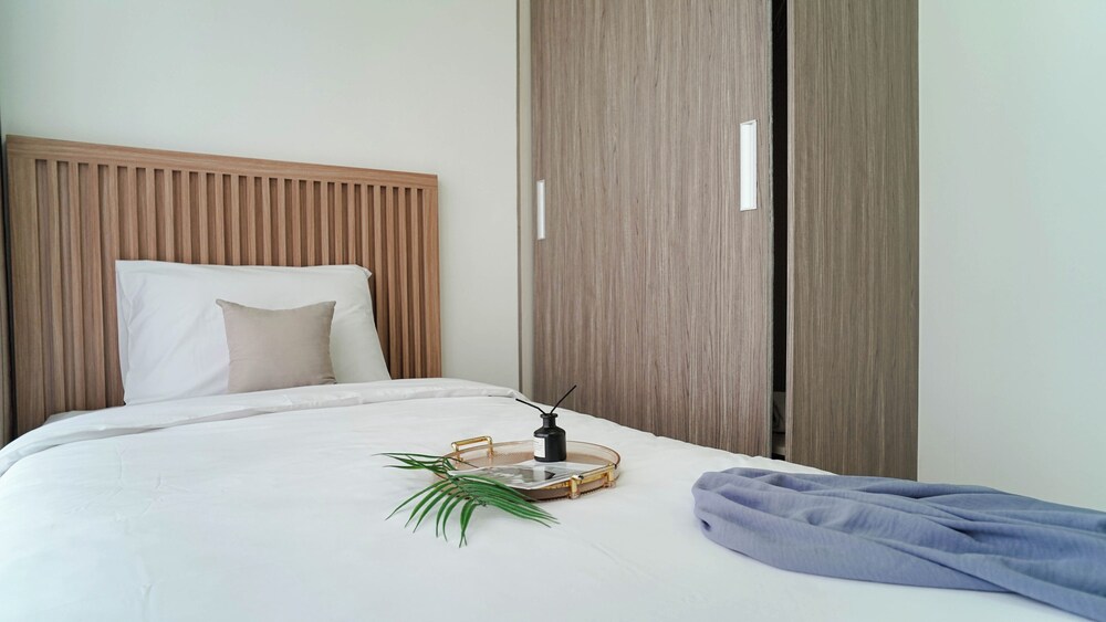 Modern Look And Comfy 2Br Apartment At M-Town Residence
