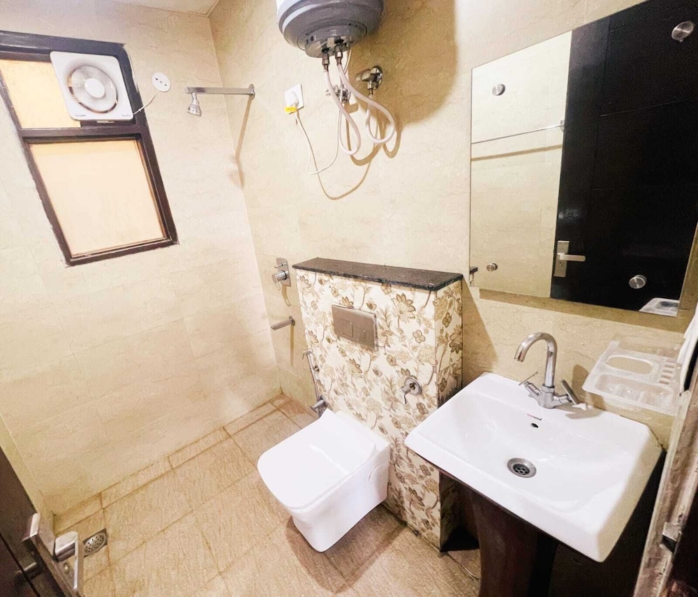 Opo Ministar Hotel