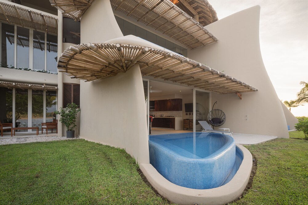 Punta Majahua Condos