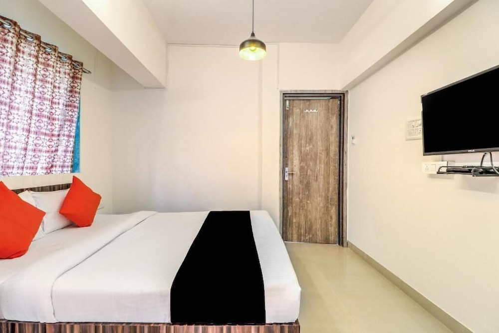Hotel Crystal Inn photo 4