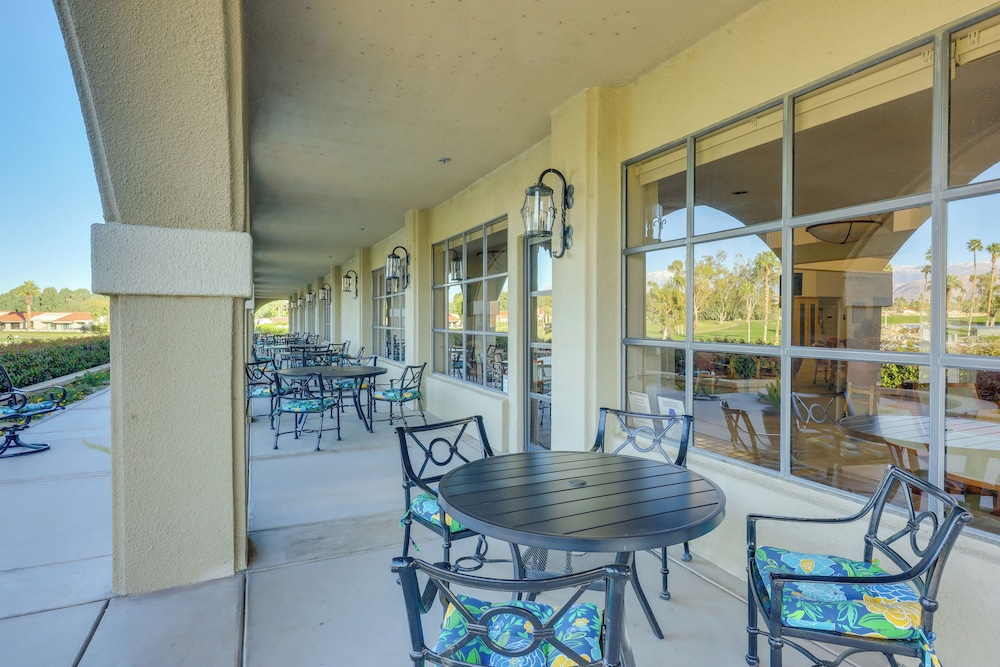 Spacious Condo w/ Mtn Views in Palm Desert!