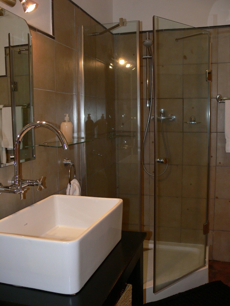 Orange Ville Guesthouse