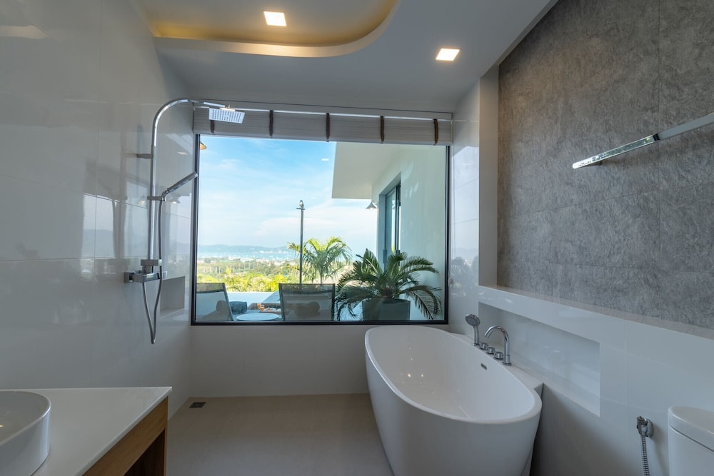 The Salin Seaview Villas