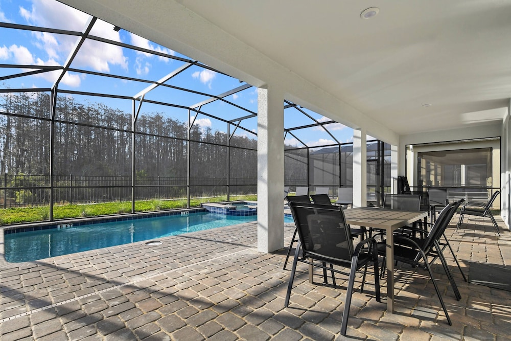 Disney 9Bd Storeylake Game Pool