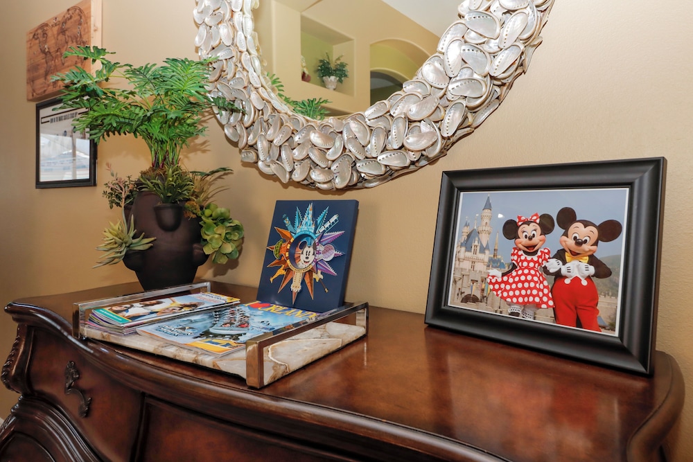 7 Bedrooms Perfect For Large Families Or Groups!