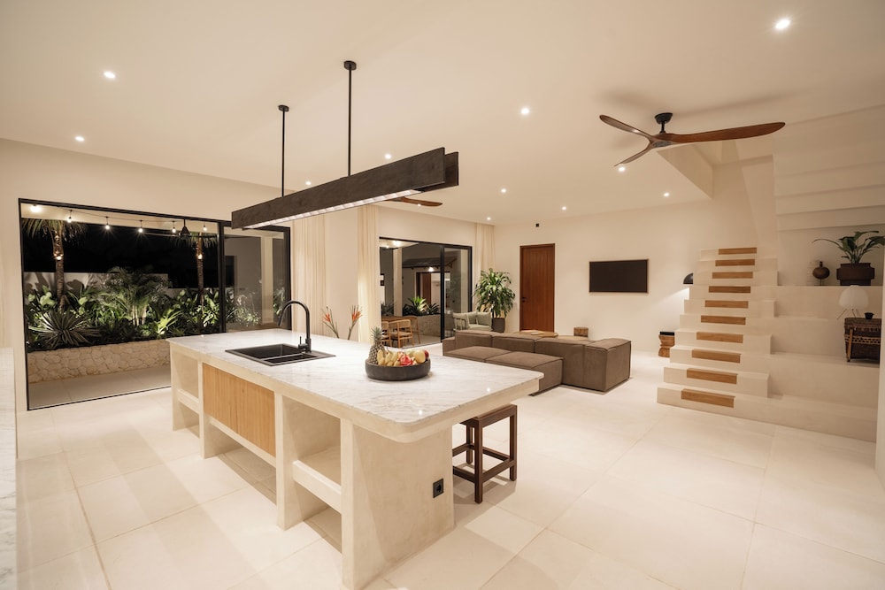 Rumah Tiha by Alfred in Bali