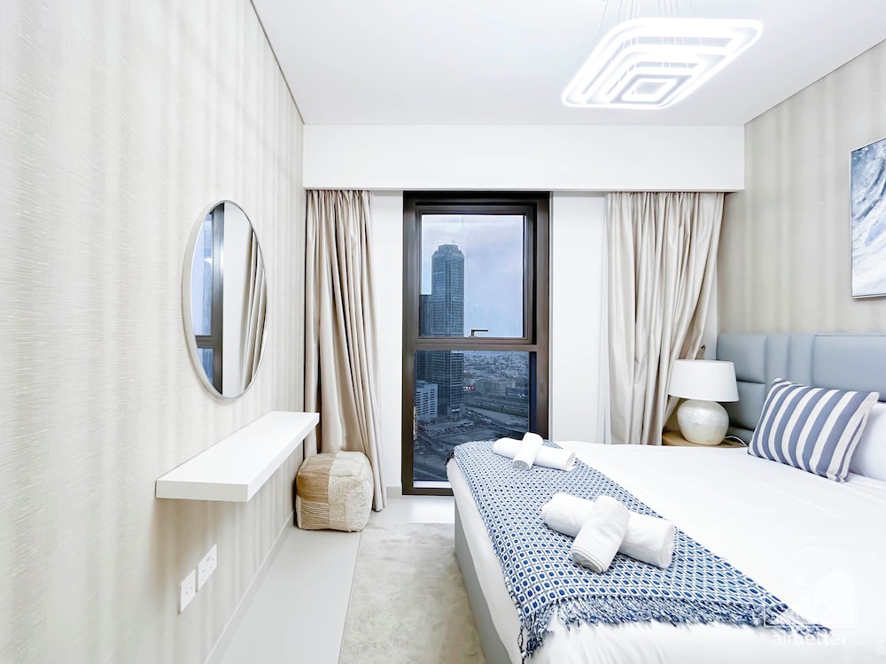 Luxury at Burj Crown Downtown Balcony & View