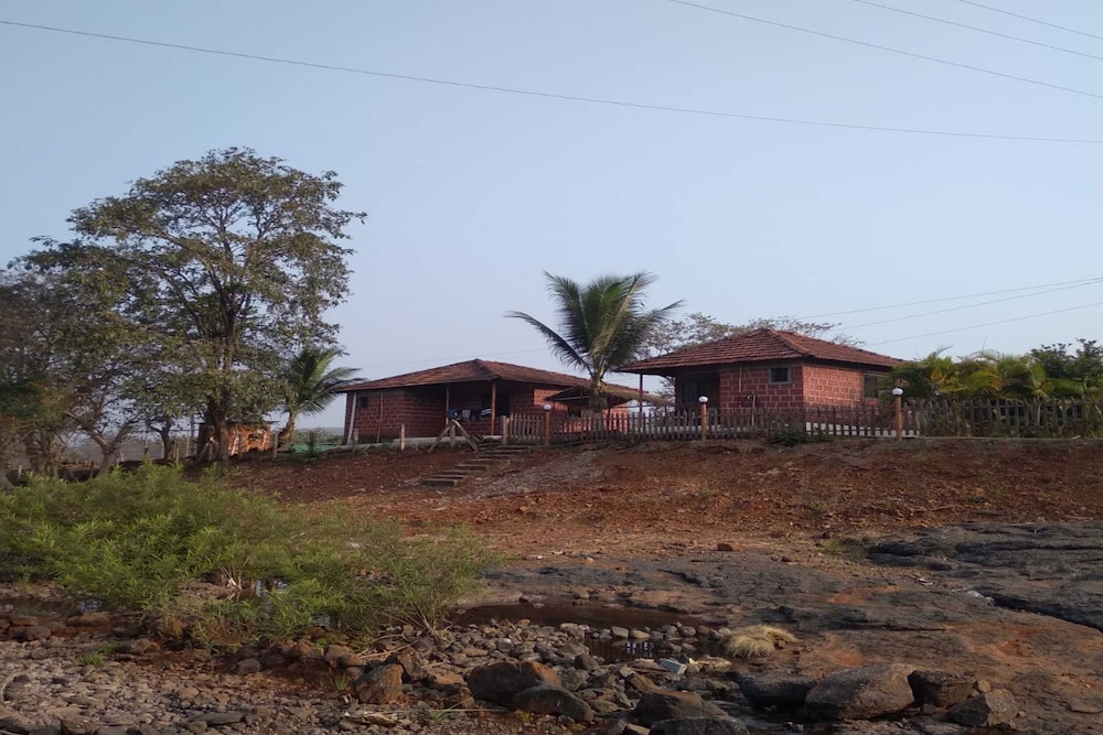 Campistaan Kolad view 2