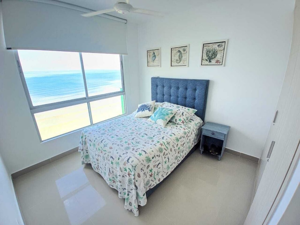 Lujoso Apartamento Frente al Mar view 3