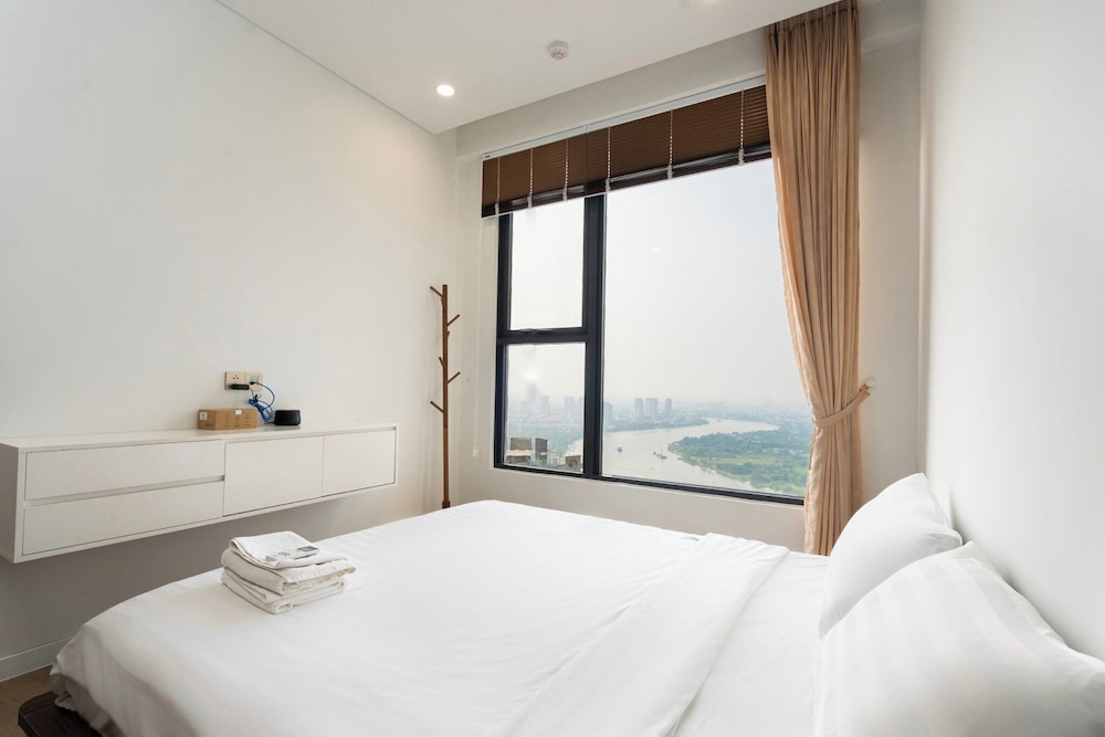 Lumiere Riverside Luxury Apartment, photo 27