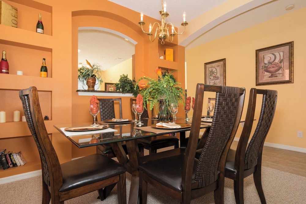 Sol142ca Spectacular 6 Bed, Solana Commuity Villa 6 Bedroom Home