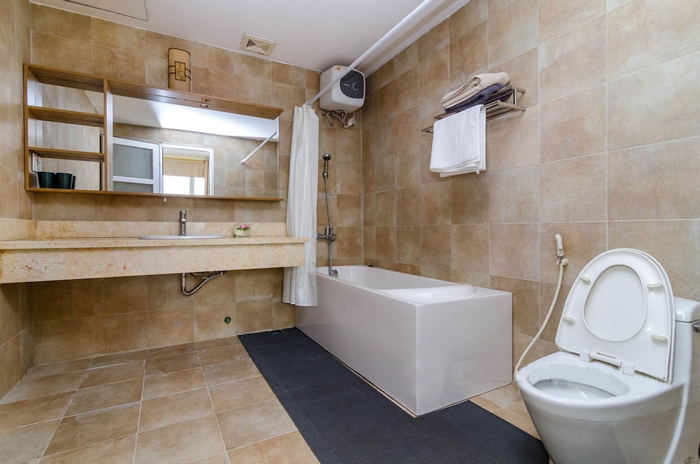 Merin City Suites
