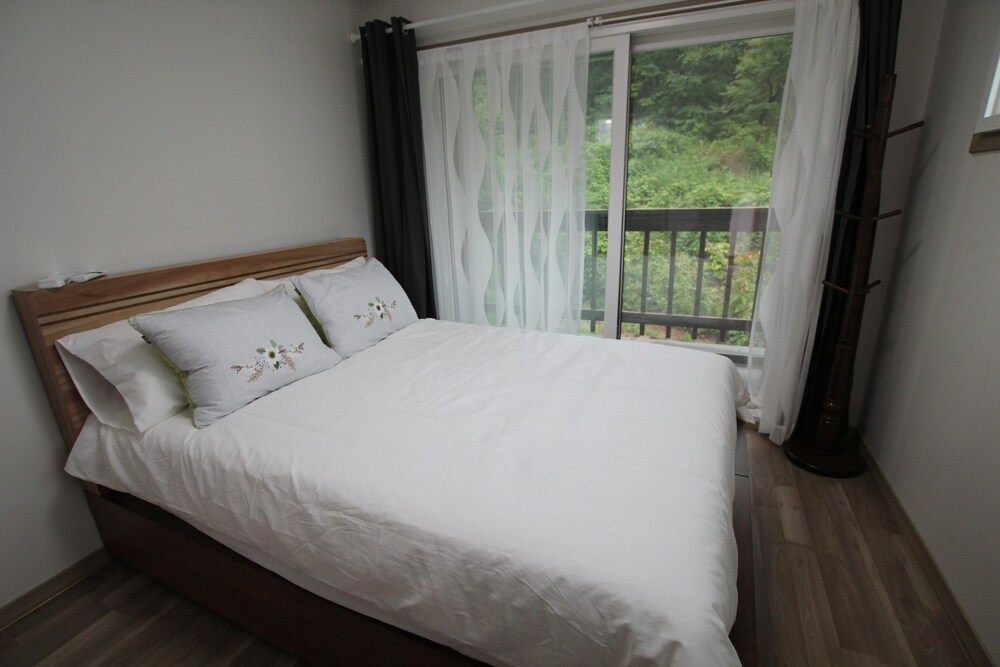 Moonlight Village Pension