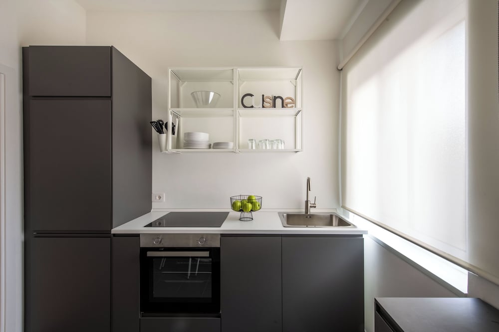 Ruggero City View apartment by Wonderful Italy