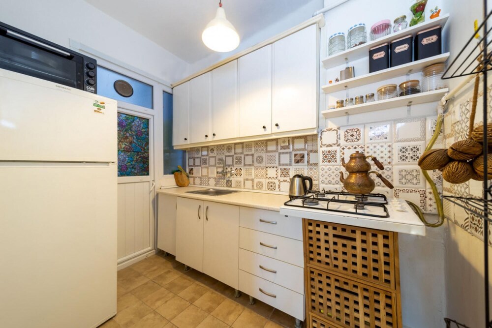 Charming Flat With Refreshing View in Kadikoy
