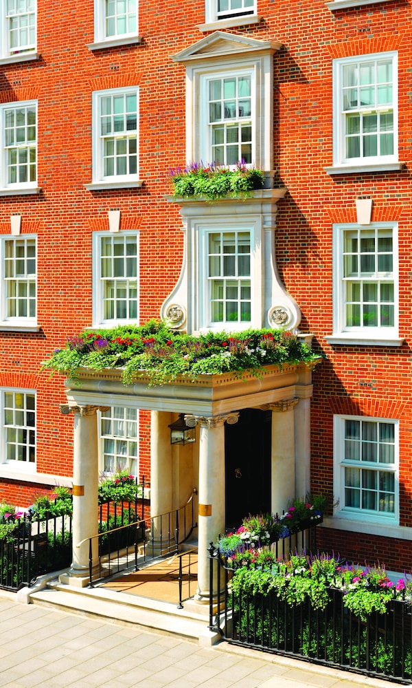 47 Park Street - Grand Residences by Marriott