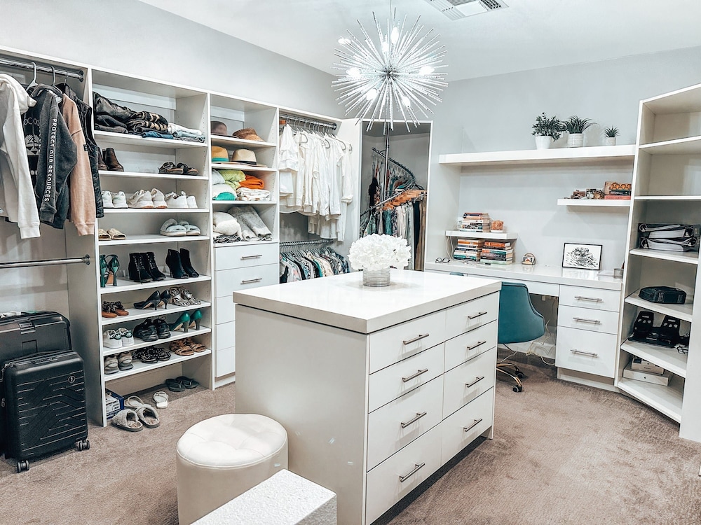 The Yucca Hotel- Entire Boutique Buyout