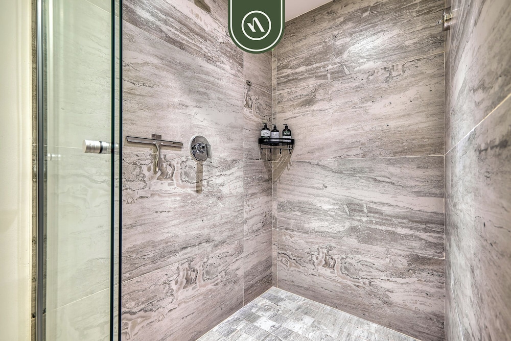 Harbor 171 by Naya Homes