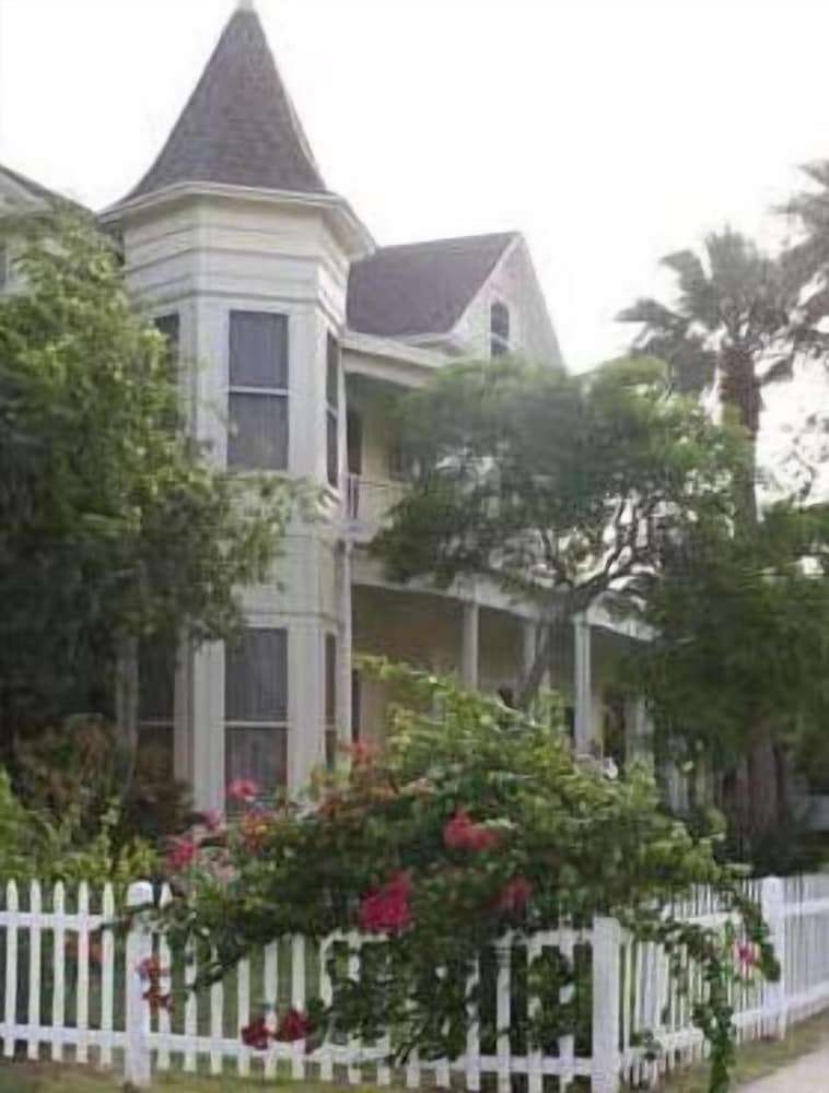 Angel Rose Bed & Breakfast