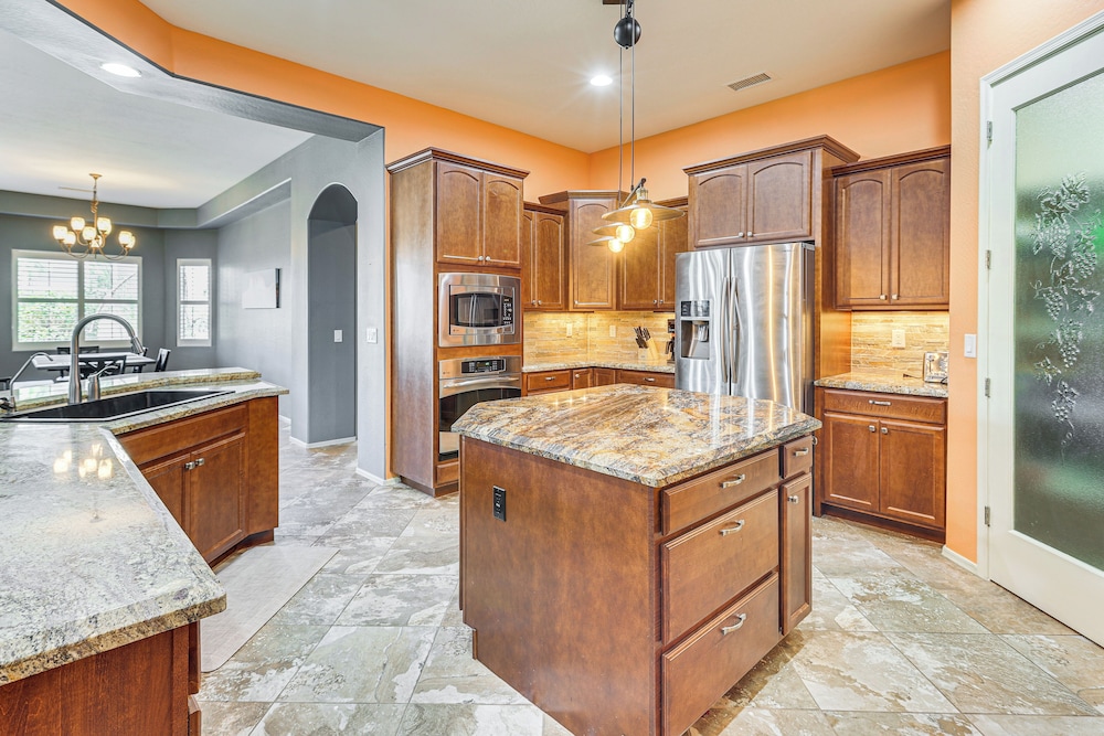 Backyard Oasis w/ Fire Pit: Laveen Village Retreat