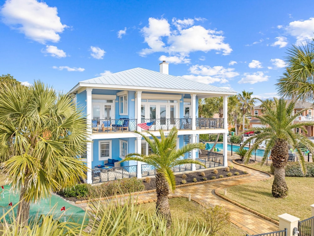 Private Paradise on Front Beach Rd by Resort Collection