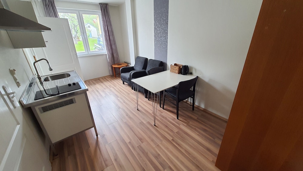 Alesund Vacations - Systra Hotel Svik - Property Image 2
