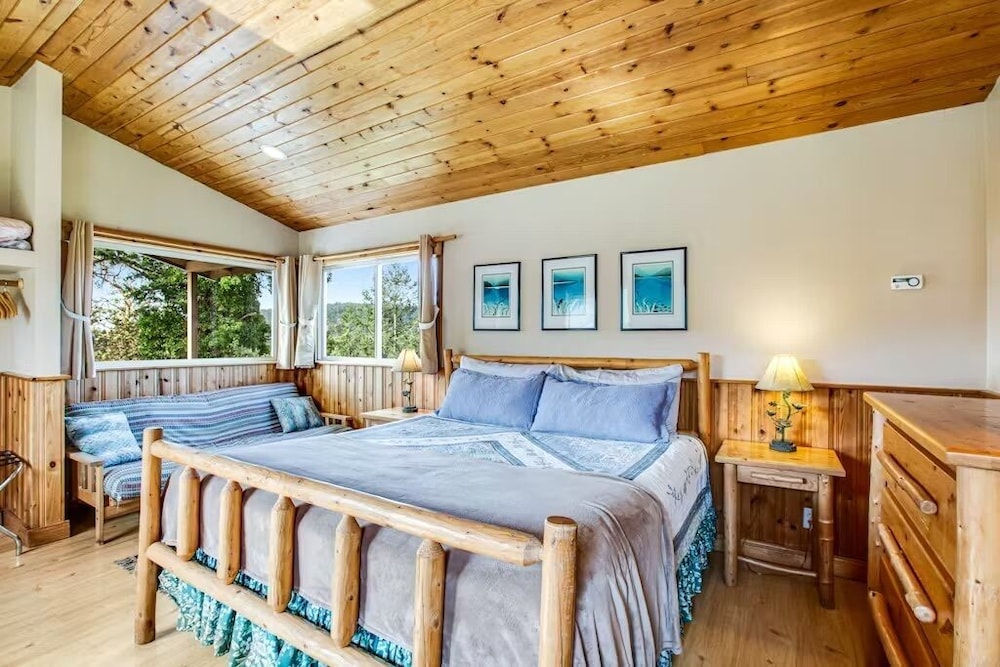 Deer Harbor Cottages
