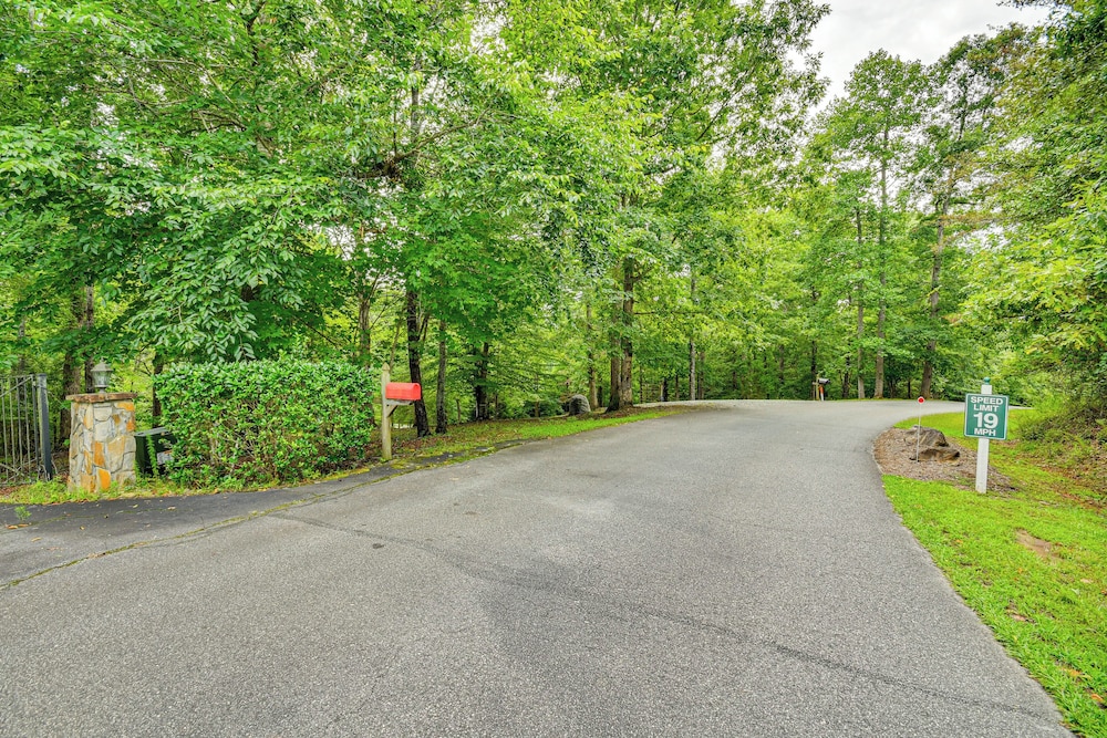 Riverfront Rutherfordton Retreat w/ Fire Pit!