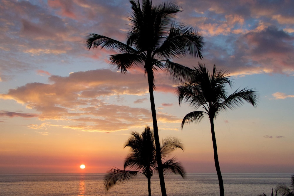 Fabulous Ocean View - Sunset - Lanai Dining - Beautifully Upgraded - Vrkcv