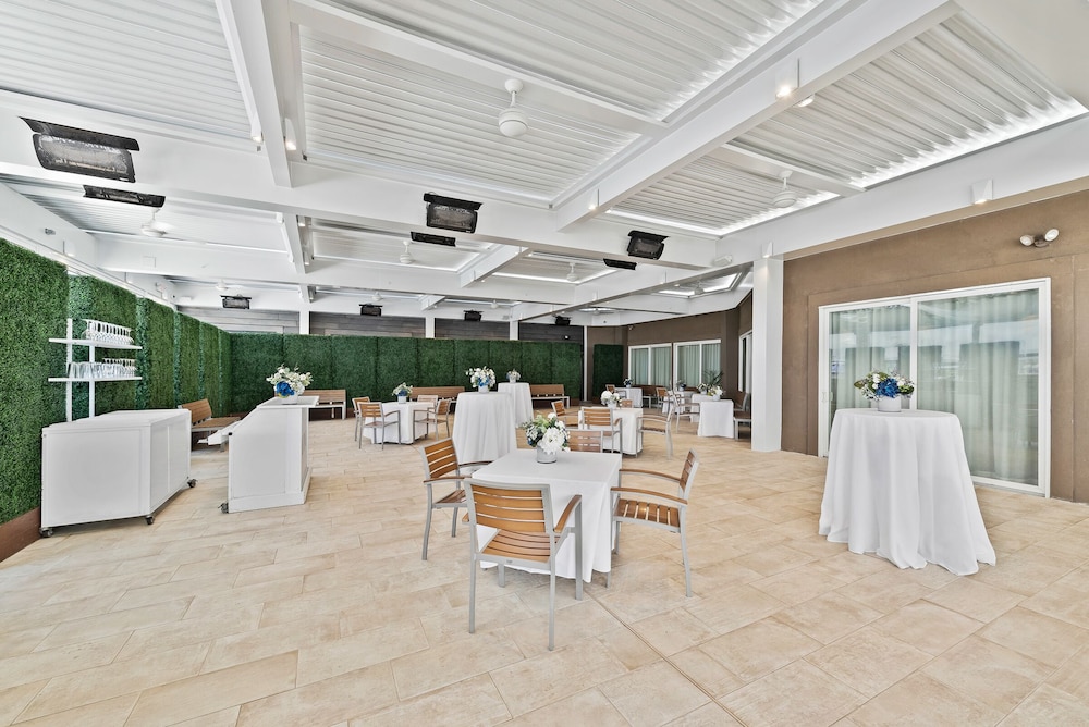 meeting & event spaces