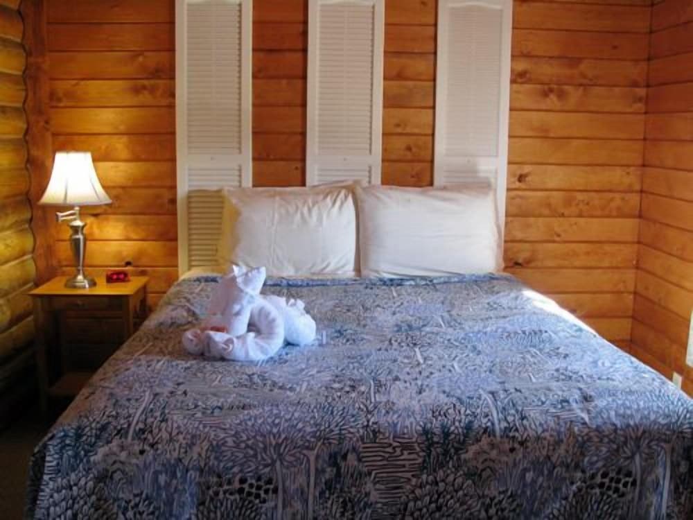 Earthsong Lodge