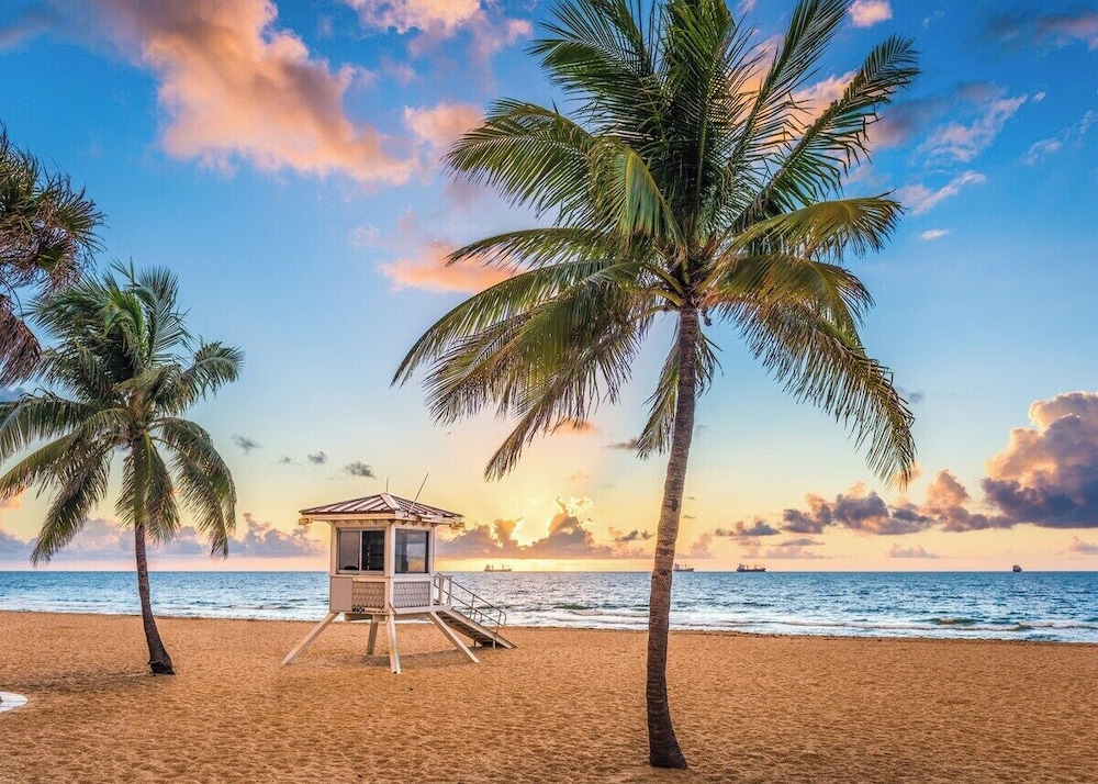 #1 Beach Estate Las Olas Beach Best Location