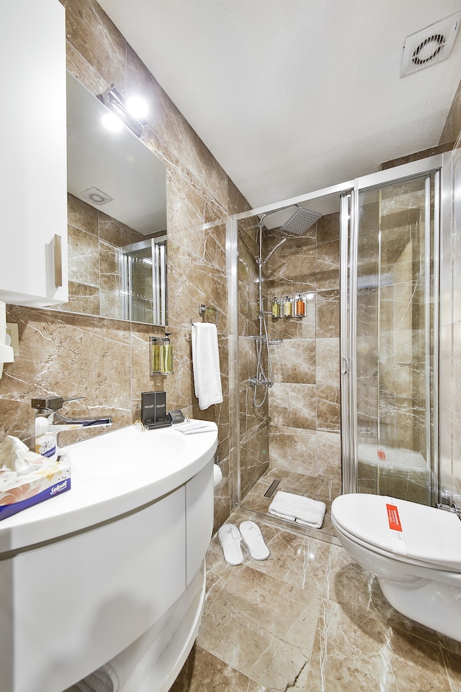 Ayramin Deluxe Hotel - Image 102