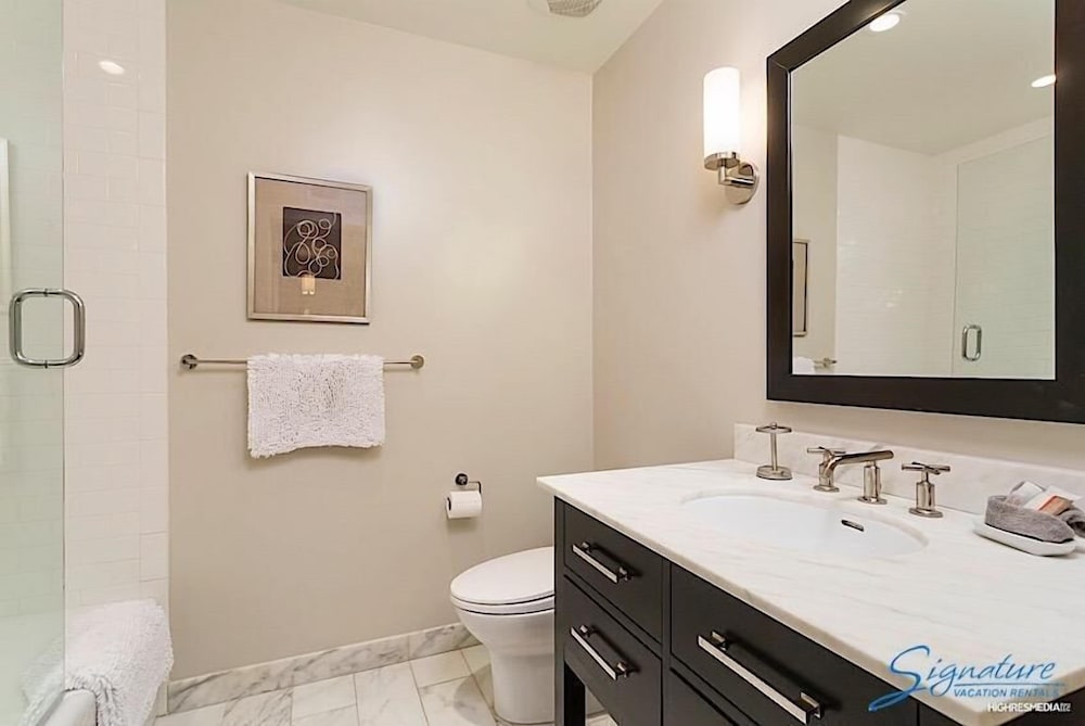 Truly Charming at McCormick Ranch By Signature Vacation Rent