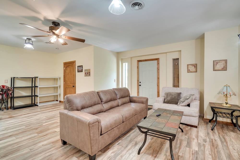 Lake & Mountain Views: Rockwood Cabin on 8 Acres