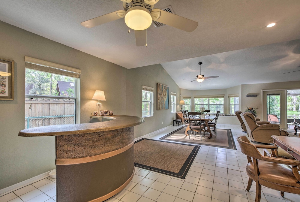 Dock & Lanai: Waterfront Home in Dunnellon view 4