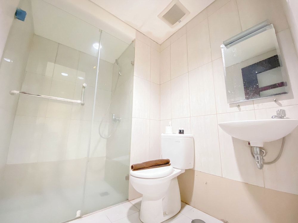 Well Designed Studio at Tamansari La Grande Apartment