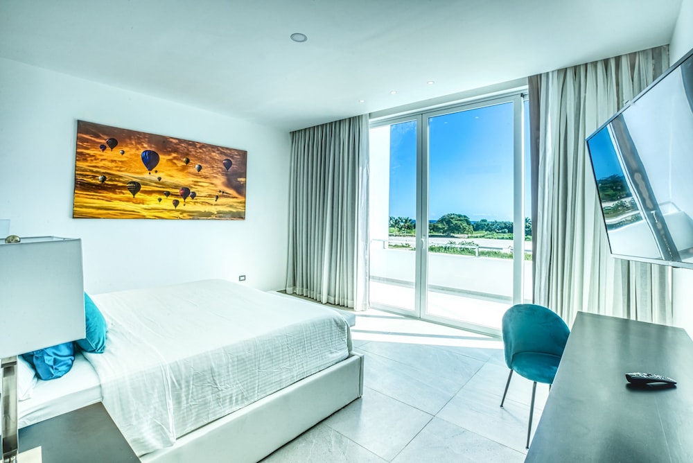 Cap Cana Villa for Rent Modern Fresh and Fully-equipped Oceanfront Villa