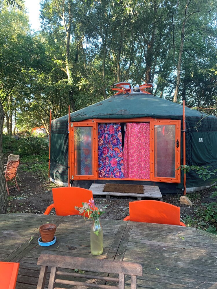 Camping De Helleborus