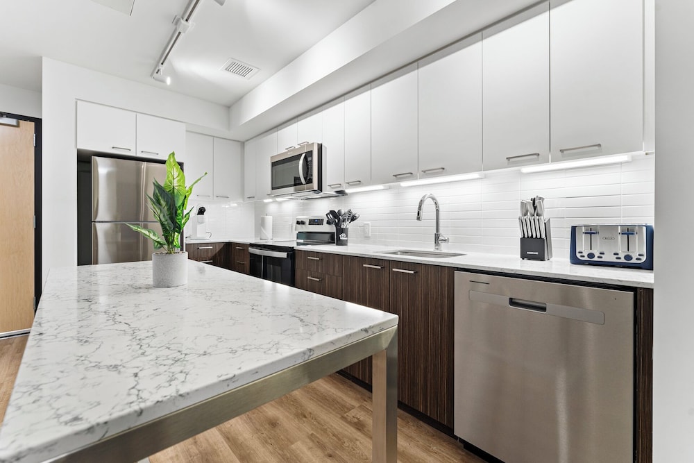 Furnished Apts near Harvard Stadium