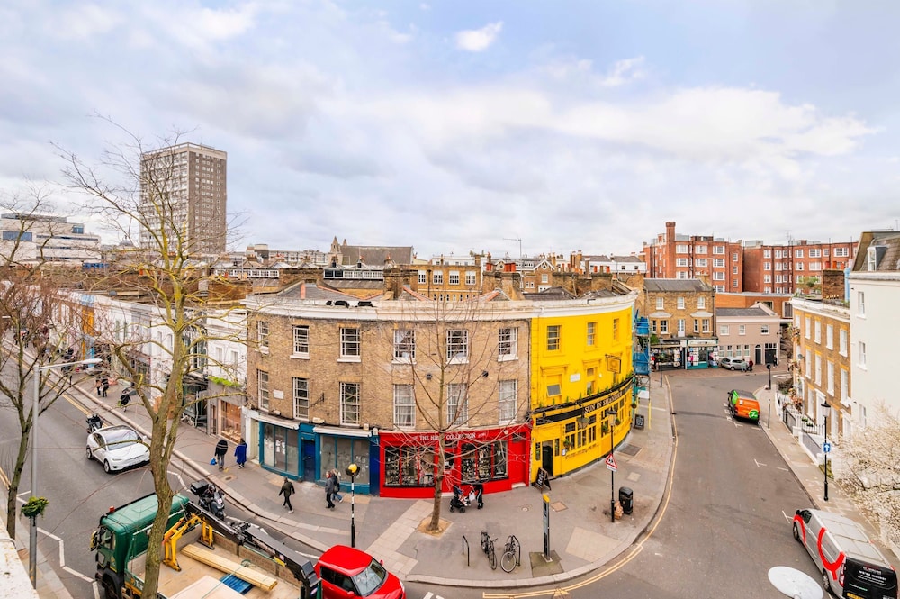 Long Term Stay- Notting Hill by Out of Office Lifestyle