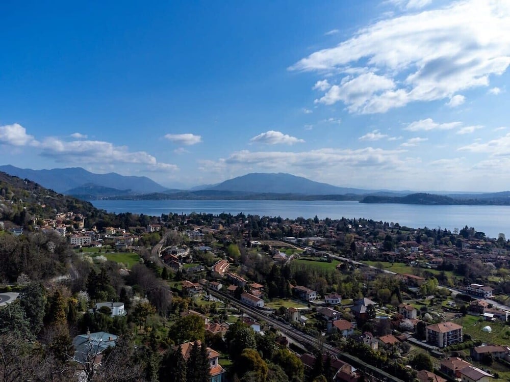 Family Friendly Italian Lakes Holiday Rental With Pool