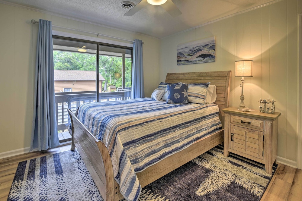 Pet-friendly Hideaway in North Myrtle Beach! view 2