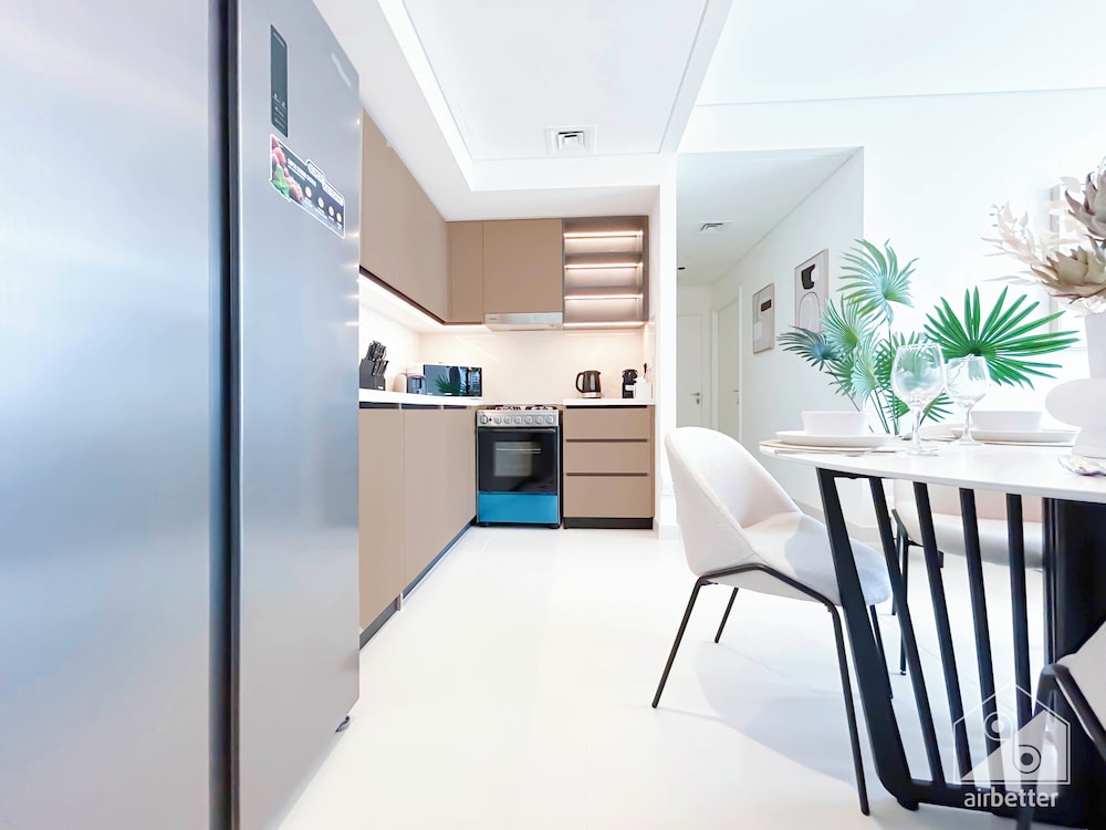 Luxurious 2B Apartment at Burj Crown Downtown
