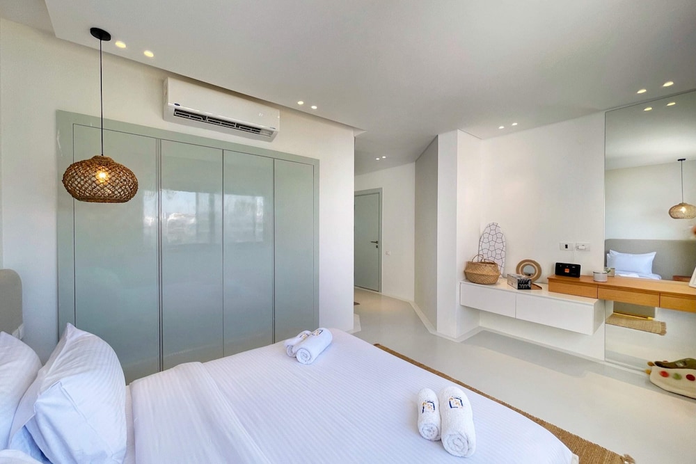 Xuru Stays I Lofty & Lavish 3 BDR @ Swan Lake El Gouna
