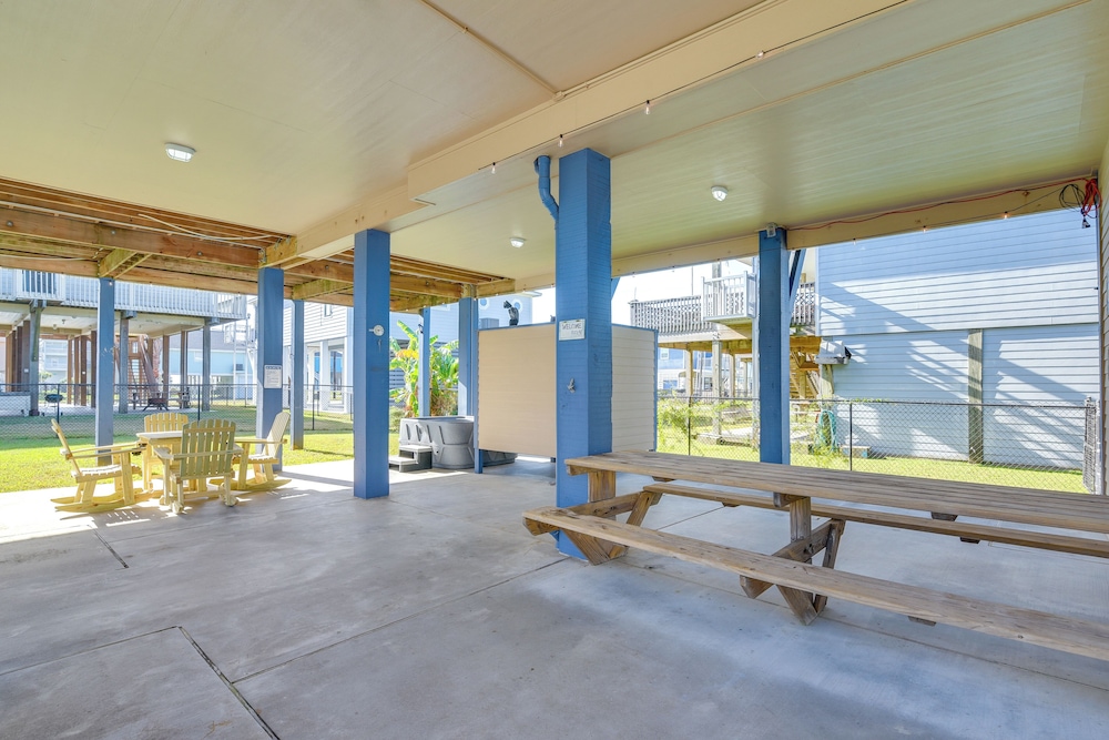 Hot Tub, Patio & Deck: Coastal Crystal Beach Home! view 4