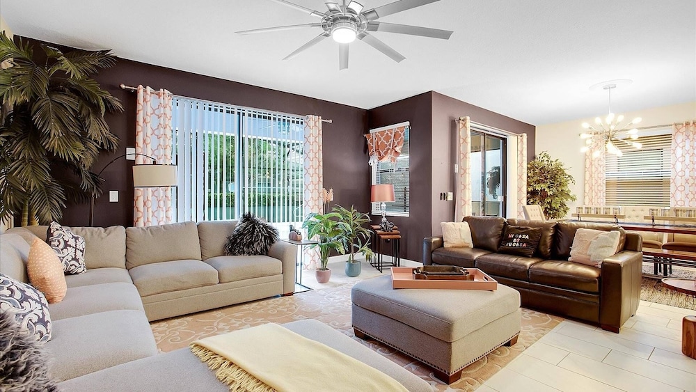 Solterra Resort 5 Bedroom Home with Pool Spa Game Room 5 Home