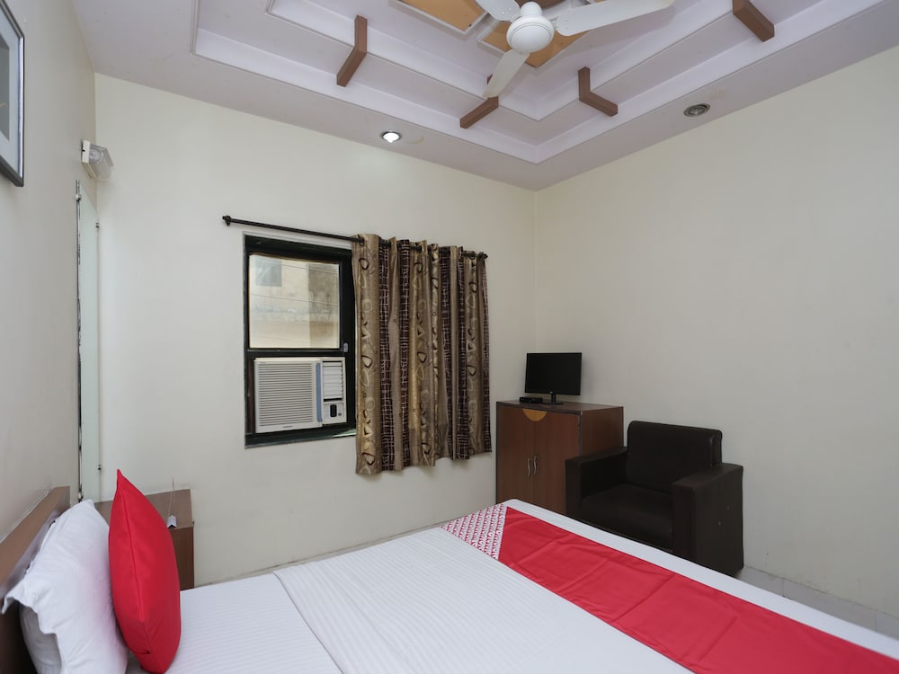 OYO 12914 Hotel Jagdish